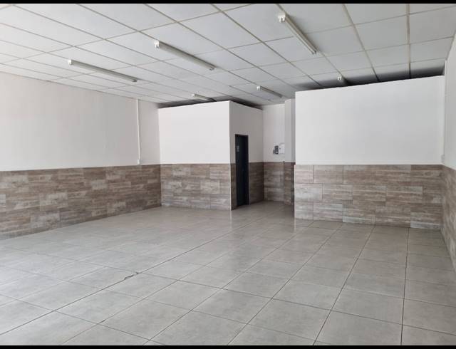 90M² RETAIL TO LET IN WHITE RIVER CENTRAL
